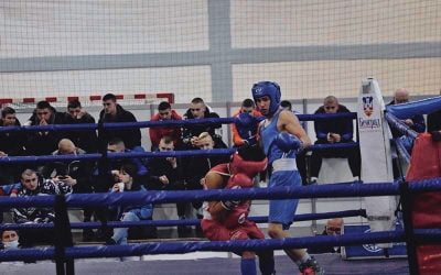 Adrian Preda s-a impus la categoria 56 de kg în cadrul competiţiei pugilistice Golden Glove