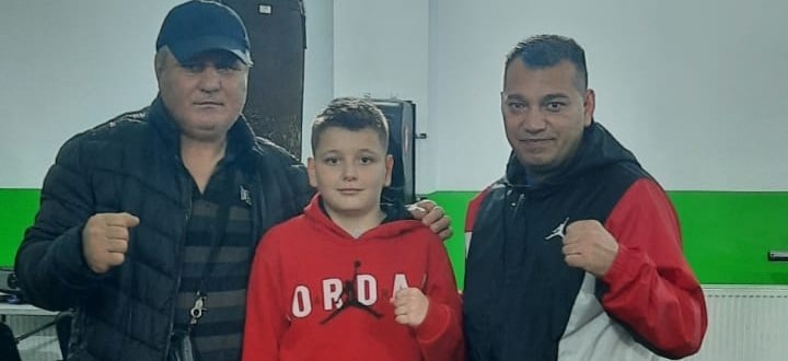 Gală de box la Pitești în prezența campionului mondial Dorel Simion
