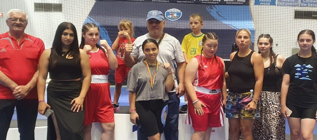 Șase medalii pentru sportivele de la CSM Pitești la Cupa României la Box