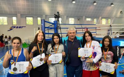 Șapte medalii pentru CSM Pitești la Campionatul național de box feminin